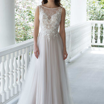 Bridal gown sale Sincerity 3945