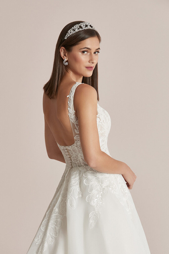 Justin Alexander wedding gown style 88221